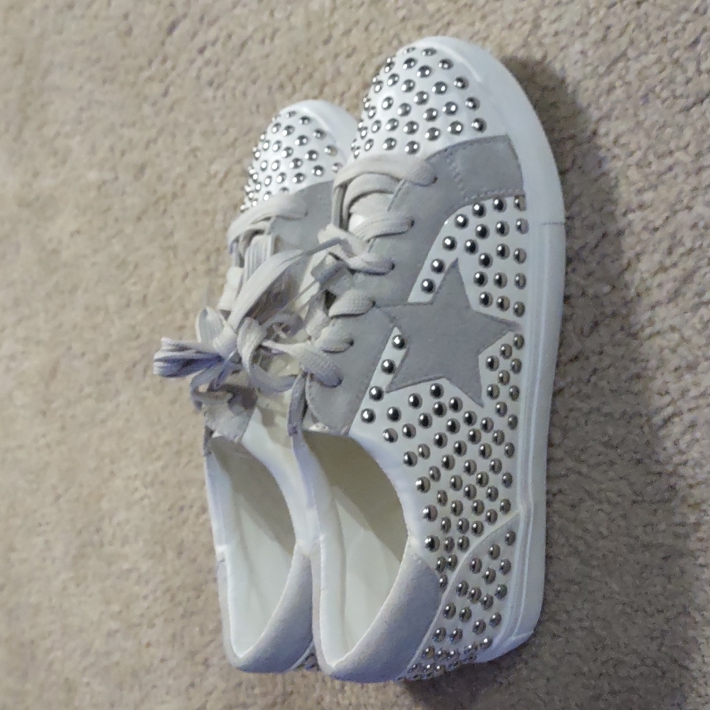Le Sheelah Star Shoes
